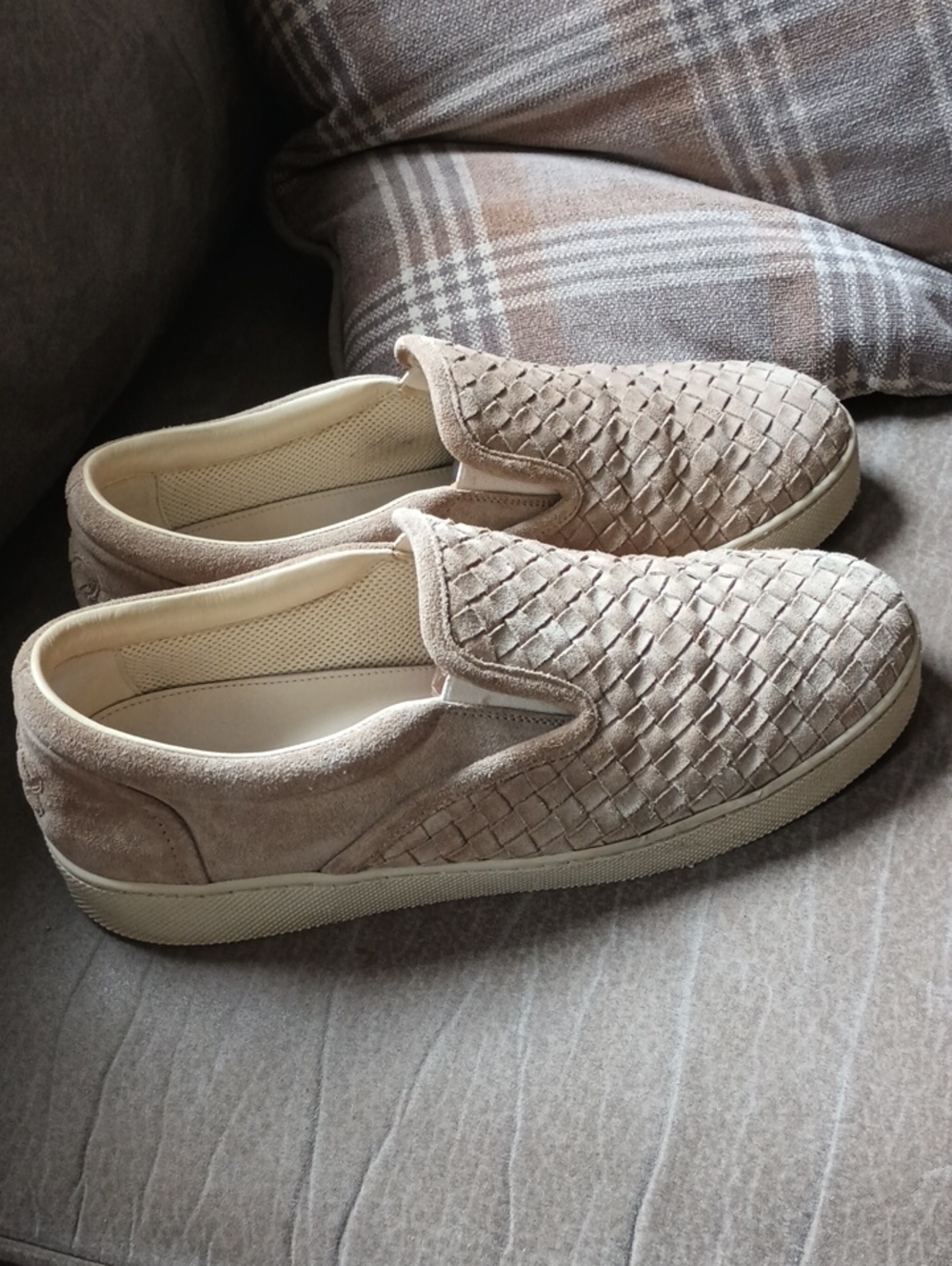 Bottega Veneta Beige Intrecciato Suede Mens Slip on Sneakers Size 42